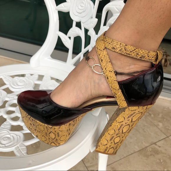 Platform strapy heel - Picture 4 of 7